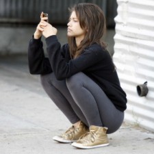 Zendaya seen relaxing for the cameras during a break at the dance studio. At one point she is seen texting and having a good time. 

Pictured: Zendaya 
Ref: SPL544065  150513  
Picture by: Phamous / Splash News

Splash News and Pictures
Los Angeles:	310-821-2666
New York:	212-619-2666
London:	870-934-2666
photodesk@splashnews.com